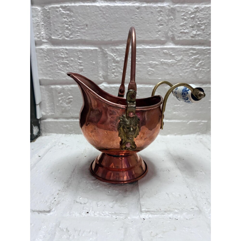Small Copper Coal Scuttle Bucket Lion Heads Porcelain Handle Made in Ireland